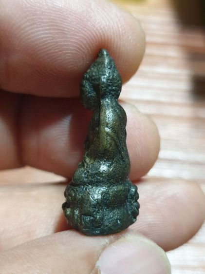 พระกริ่ง เก่าไม่ทราบวัดและปีที่ออก สภาพเก่าเนื้อจัด รูปที่ 5