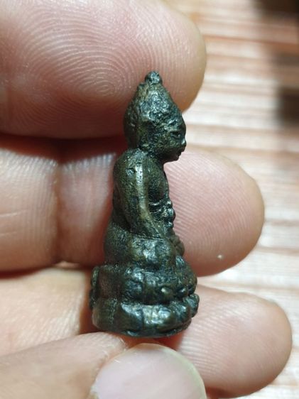 พระกริ่ง เก่าไม่ทราบวัดและปีที่ออก สภาพเก่าเนื้อจัด รูปที่ 4