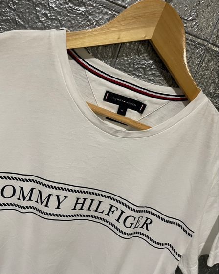 เสื้อ Tommy Hilfiger รูปที่ 2