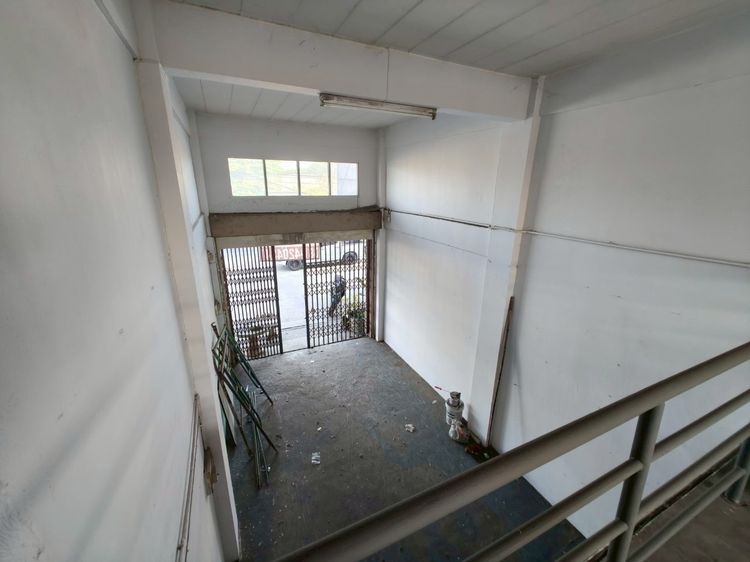 ให้เช่า ขาย อาคารพาณิชย์ 4 ชั้น 2 คูหา  คูหาละ 20 ตร.ว. ติดถนนเศรษฐกิจ 1 ตำบลนาดี เมืองสมุทรสาคร  รูปที่ 4