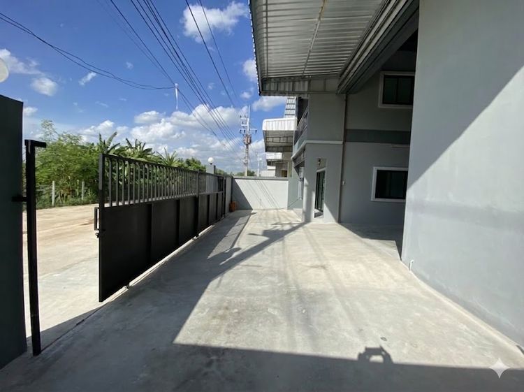 ให้เช่า ขาย โรงงาน โกดัง ออฟฟิศ 2 ชั้น โครงการทรัพย์รุ่งเรือง ( คอกกระบือ ) ขนาดพื้นที่รวม 680 ตร.ม. ทำโรงงานได้ แถวคอกกระบือ จังหวัดสมุทรสา รูปที่ 3