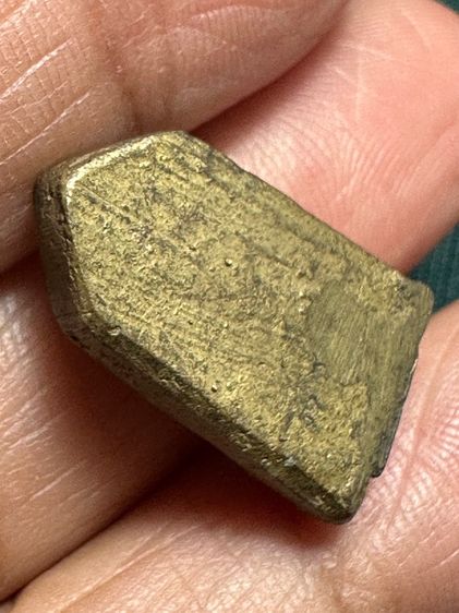 🙏เหรียญหล่อพระชัยวัฒน์ครึ่งซีก ไม่ทราบที่ รูปที่ 6