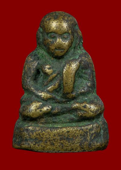 หลวงพ่อเงินวัดห้วยเขนมียันต์ใต้ฐาน