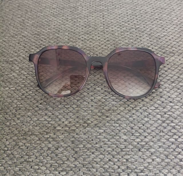 แว่นกันแดด มีสี่แบรนด์ 
Gentle Monster OWNDAYS  Barcs  EKOอันละ150฿ รูปที่ 2