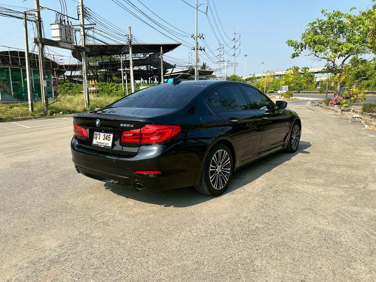 BMW Series 5 2018 520d Sedan ดีเซล ไม่ติดแก๊ส เกียร์อัตโนมัติ ดำ รูปที่ 4