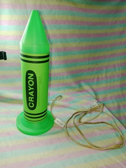 โคมไฟรูปดินสอสีเหลือง Crayola จาก Ralphco Inc. ปี 1992  รูปที่ 3