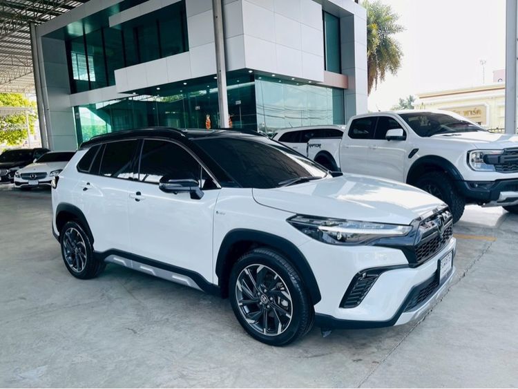 Toyota Corolla Cross 2025 1.8 HEV GR Sport Sedan เบนซิน ไม่ติดแก๊ส เกียร์อัตโนมัติ ขาว รูปที่ 2