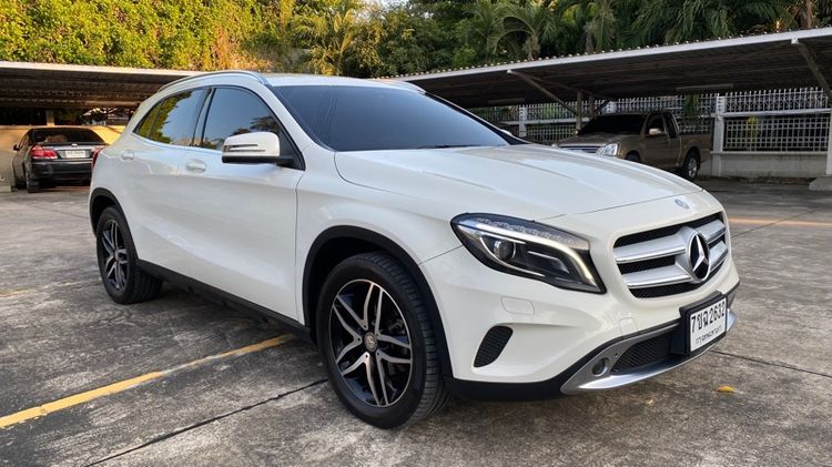 Mercedes-Benz GLA-Class 2016 GLA200 Utility-car เบนซิน ไม่ติดแก๊ส เกียร์อัตโนมัติ ขาว รูปที่ 2