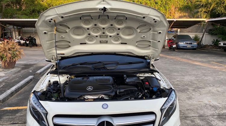 Mercedes-Benz GLA-Class 2016 GLA200 Utility-car เบนซิน ไม่ติดแก๊ส เกียร์อัตโนมัติ ขาว รูปที่ 4