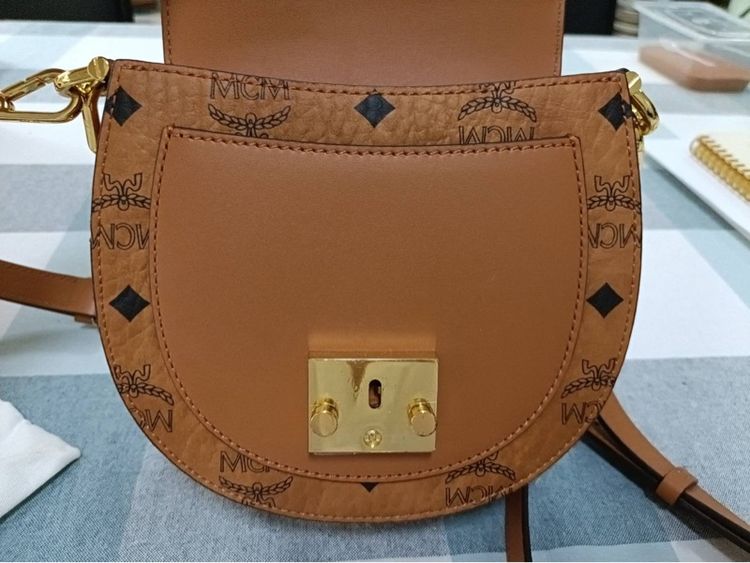 กระเป๋าสะพาย แบรนด์เนม MCM รูปที่ 6