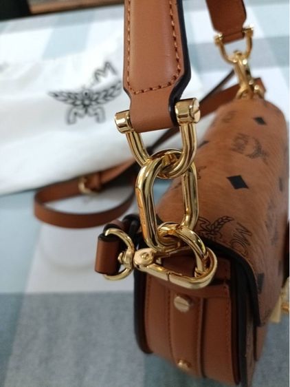 กระเป๋าสะพาย แบรนด์เนม MCM รูปที่ 2