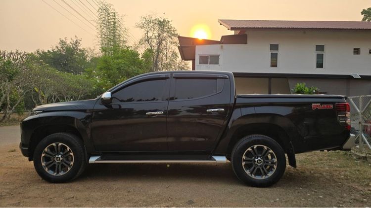 Mitsubishi Triton 2019 2.4 GT Plus Pickup ดีเซล ไม่ติดแก๊ส เกียร์อัตโนมัติ ดำ รูปที่ 2