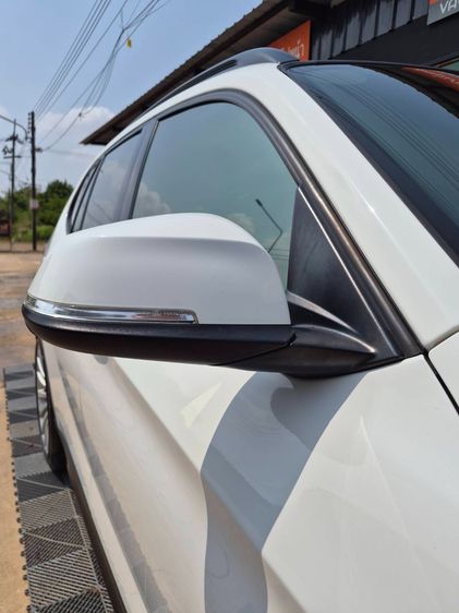 BMW X1 2012 2.0 sDrive18i Sport Sedan เบนซิน ไม่ติดแก๊ส เกียร์อัตโนมัติ ขาว รูปที่ 2