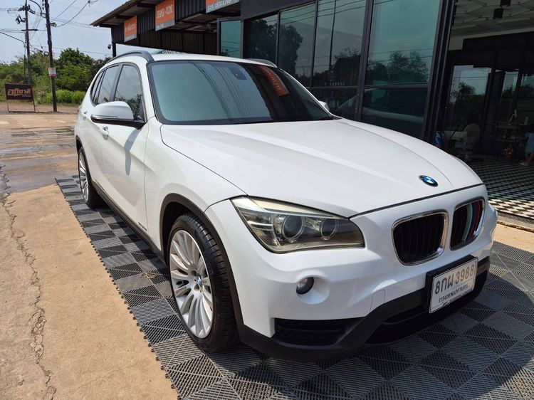 รถ BMW X1 2.0 sDrive18i Sport สี ขาว