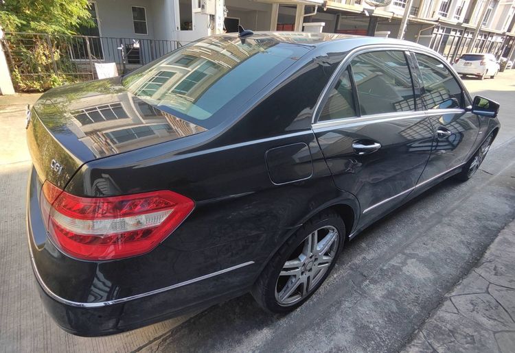 Mercedes-Benz E-Class 2010 W212 Sedan เบนซิน ไม่ติดแก๊ส เกียร์อัตโนมัติ ดำ รูปที่ 4