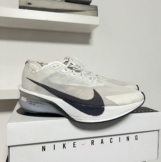 รองเท้ากีฬา รูปที่ 8