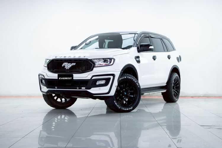 Ford Everest 2022 2.0 Turbo Titanium Utility-car ดีเซล ไม่ติดแก๊ส เกียร์อัตโนมัติ ขาว
