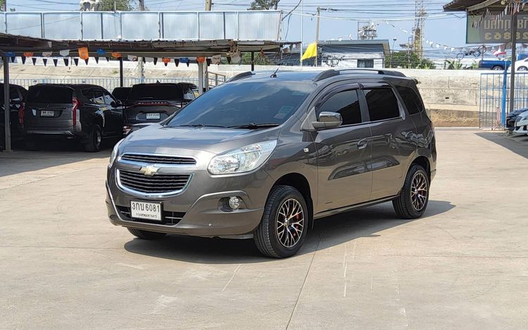 รถ Chevrolet Spin 1.5 LTZ สี น้ำตาล