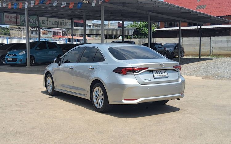 Toyota Altis 2021 1.6 G Sedan เบนซิน ไม่ติดแก๊ส เกียร์อัตโนมัติ บรอนซ์เงิน รูปที่ 4