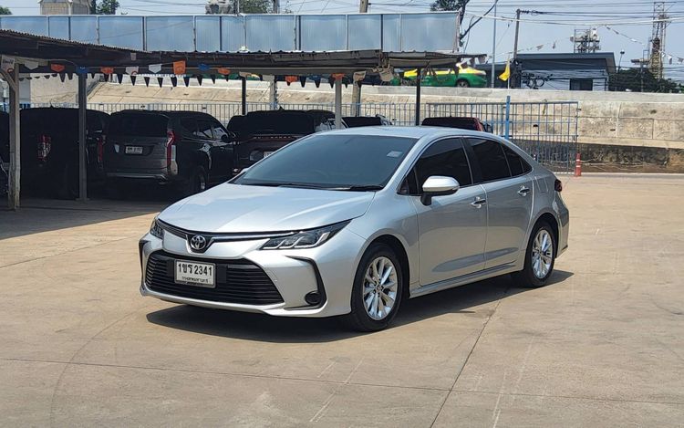 Toyota Altis 2021 1.6 G Sedan เบนซิน ไม่ติดแก๊ส เกียร์อัตโนมัติ บรอนซ์เงิน