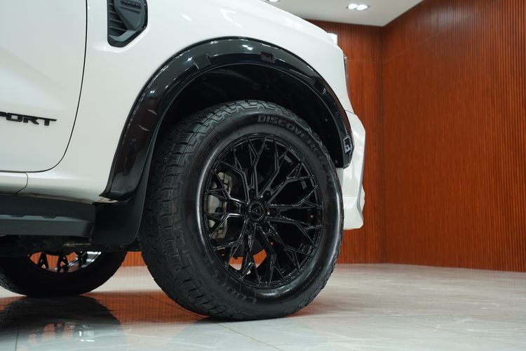 Ford Everest 2024 2.0 Turbo Sport Utility-car ดีเซล เกียร์อัตโนมัติ ขาว รูปที่ 4