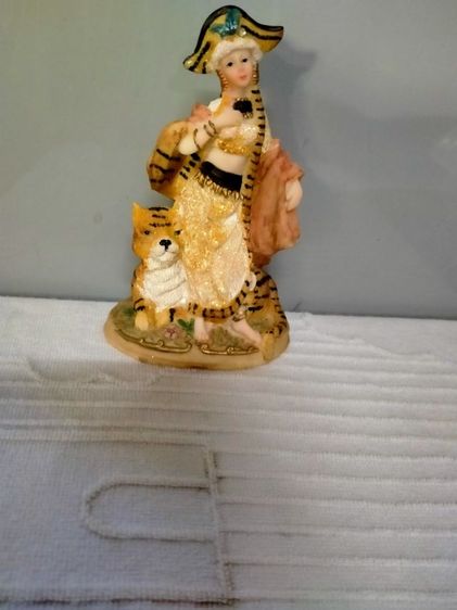 ตุ๊กตาเรซิ่น รูปที่ 6