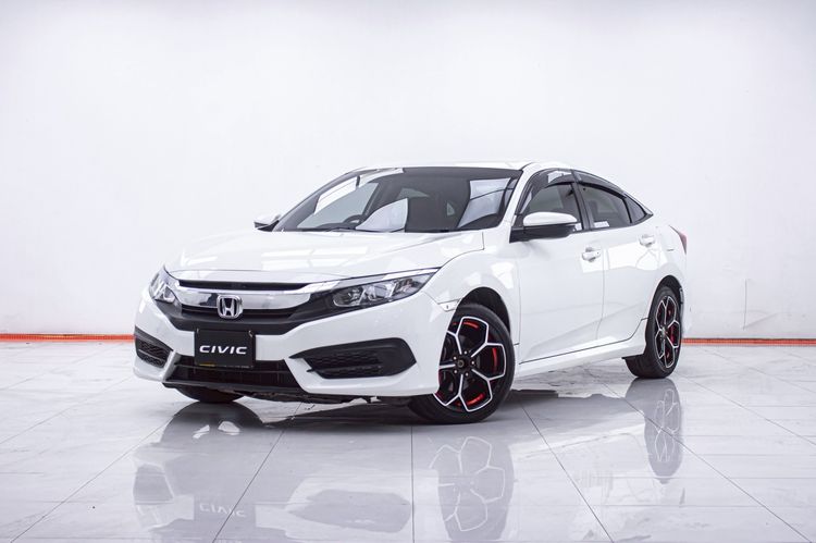 รถ Honda Civic 1.8 E i-VTEC สี ขาว