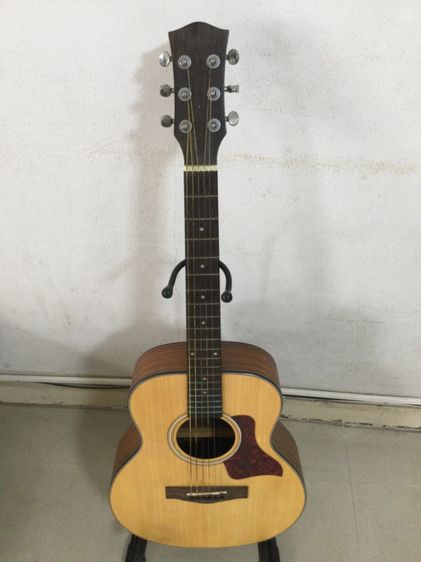 ขาย กีตาร์ Gusta โปร่งไฟฟ้า