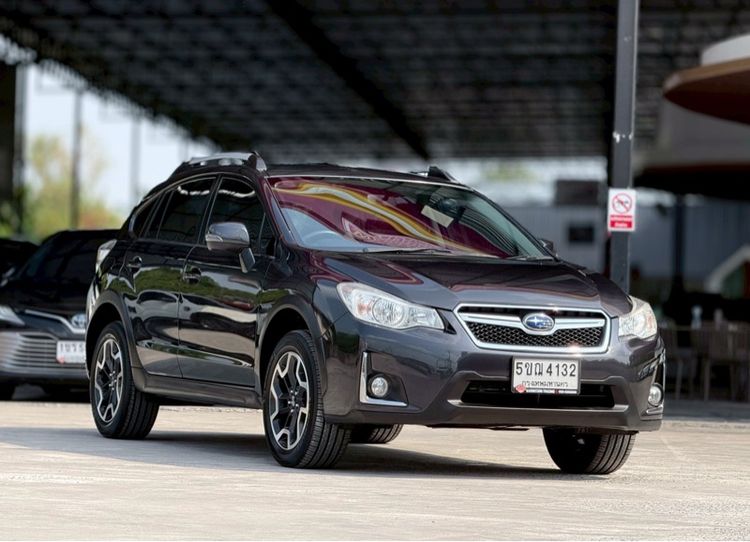 Subaru XV 2016 2.0 P 4WD Utility-car เบนซิน ไม่ติดแก๊ส เกียร์อัตโนมัติ ดำ รูปที่ 3