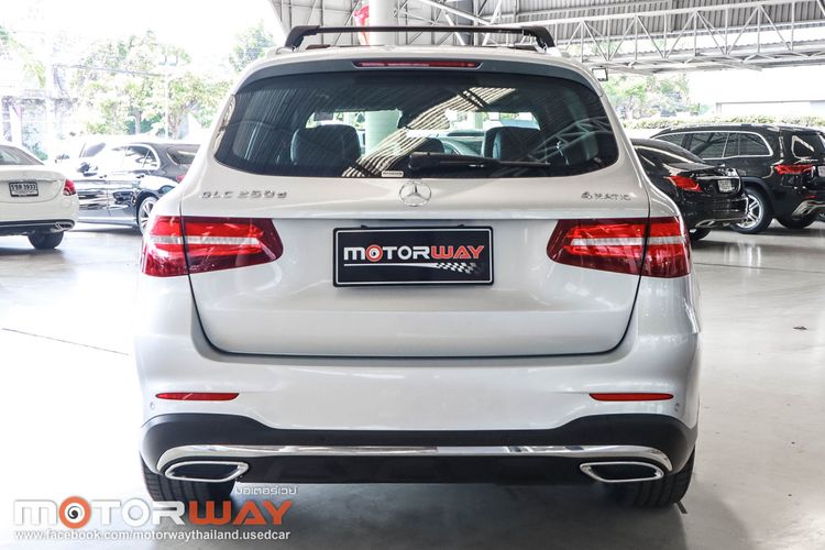 Mercedes-Benz GLC-Class 2016 GLC250d Utility-car ดีเซล เกียร์อัตโนมัติ บรอนซ์เงิน รูปที่ 4