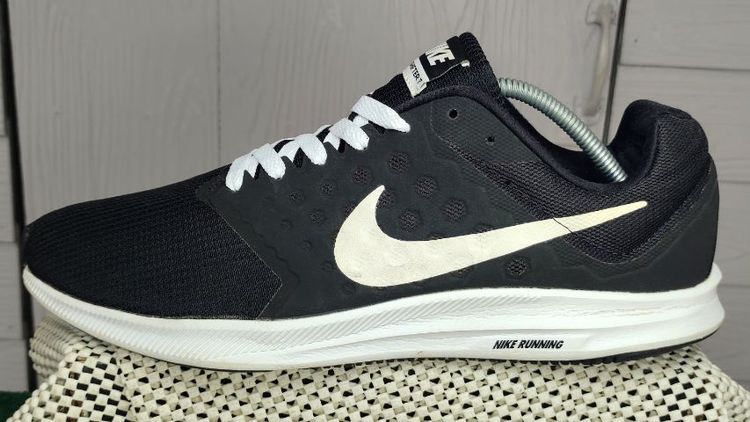 รองเท้า💥Nike Running 💥ของแท้‼️พื้นนิ่ม เบา สวยๆ สภาพดี💥ไซร์ 45.5 รูปที่ 5