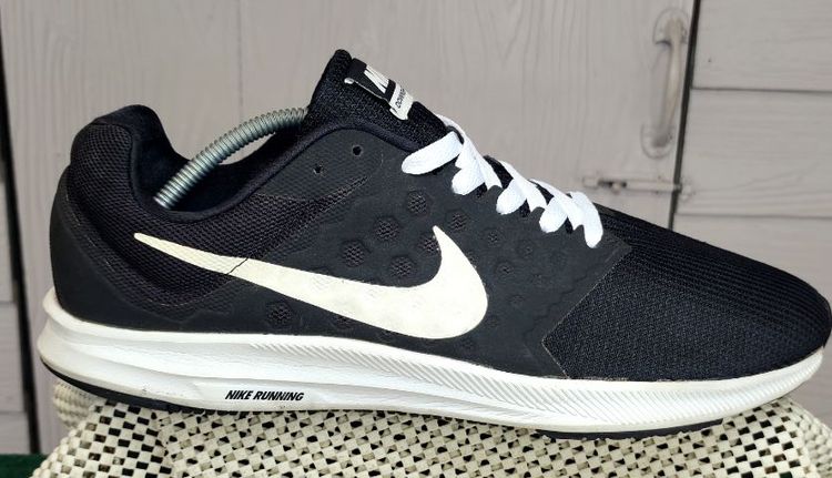 รองเท้า💥Nike Running 💥ของแท้‼️พื้นนิ่ม เบา สวยๆ สภาพดี💥ไซร์ 45.5 รูปที่ 4