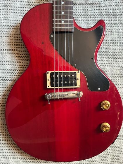 กีต้าร์ไฟฟ้า Epiphone Les Paul Junior รูปที่ 2