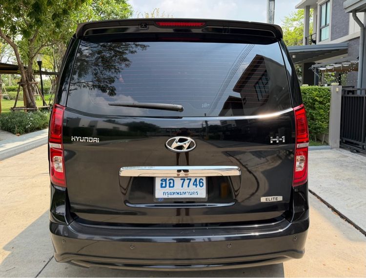 Hyundai H-1  2018 2.5 Elite Utility-car ดีเซล ไม่ติดแก๊ส เกียร์อัตโนมัติ ดำ รูปที่ 4