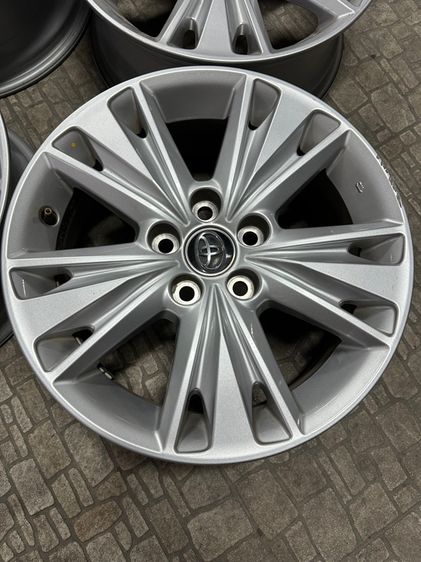 แม็กเปล่า ล้อเดิมของ Totoya INNOVA  รูปที่ 5