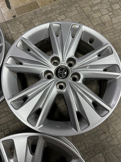 แม็กเปล่า ล้อเดิมของ Totoya INNOVA  รูปที่ 2