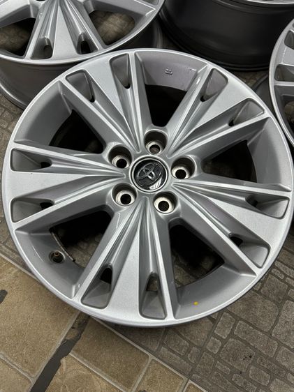 แม็กเปล่า ล้อเดิมของ Totoya INNOVA  รูปที่ 4