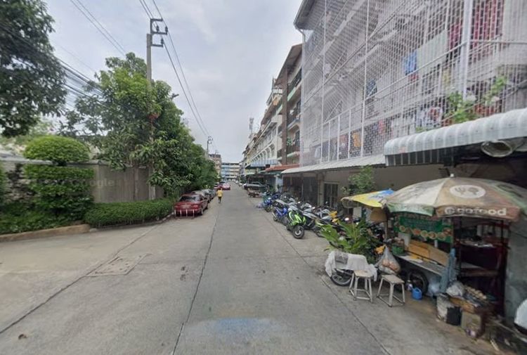 ขายที่ดินพร้อมสิ่งปลูกสร้าง ซอยนราธิวาสราชนครินทร์  รูปที่ 2