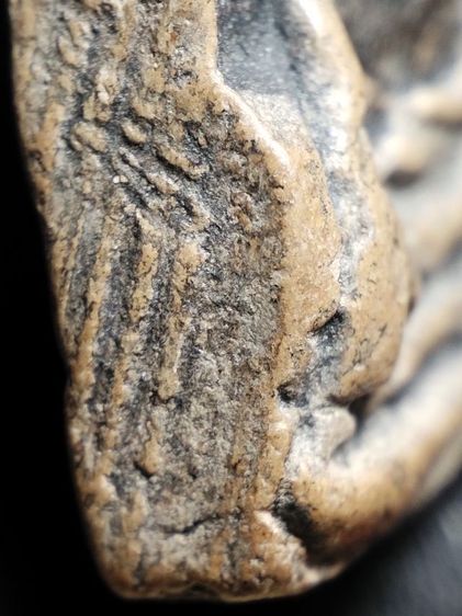 พระผงสุพรรณเนื้อดินครับ รูปที่ 10