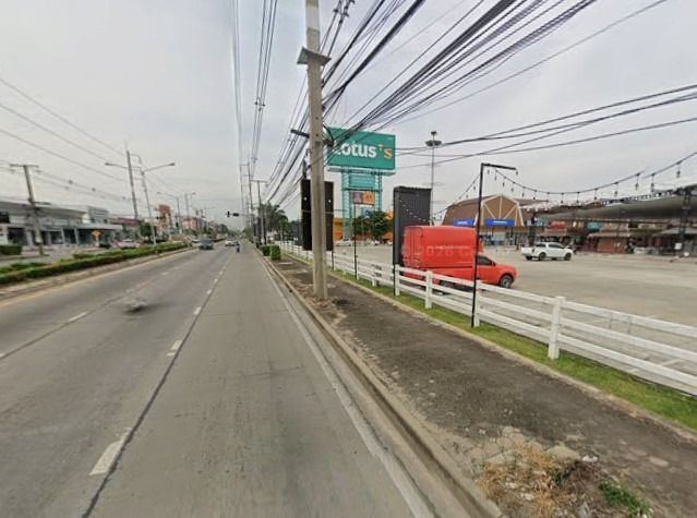 ขายที่ดินแปลงใหญ่ ลำลูกกา  ติดถนนเลียบคลอง 7 ทำเลดี เดินทางสะดวก