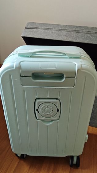 กระเป๋าเดินทาง