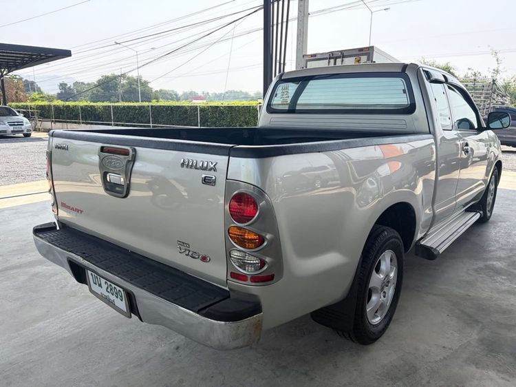 Toyota Hilux Vigo Champ 2010 Smart Cab 2.5 E Pickup ดีเซล ไม่ติดแก๊ส เกียร์ธรรมดา เทา รูปที่ 2