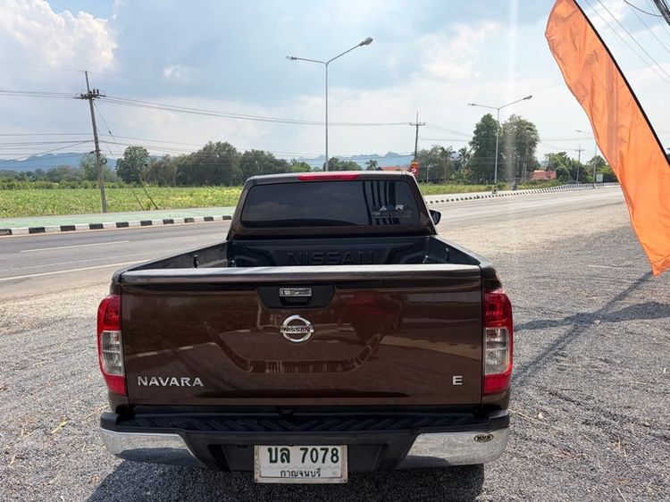 Nissan Navara 2018 2.5 E Pickup ดีเซล ไม่ติดแก๊ส เกียร์ธรรมดา น้ำตาล รูปที่ 4