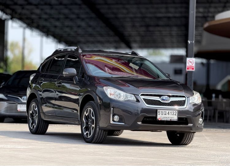 Subaru XV 2016 2.0 4WD Utility-car เบนซิน ไม่ติดแก๊ส เกียร์อัตโนมัติ ดำ รูปที่ 2