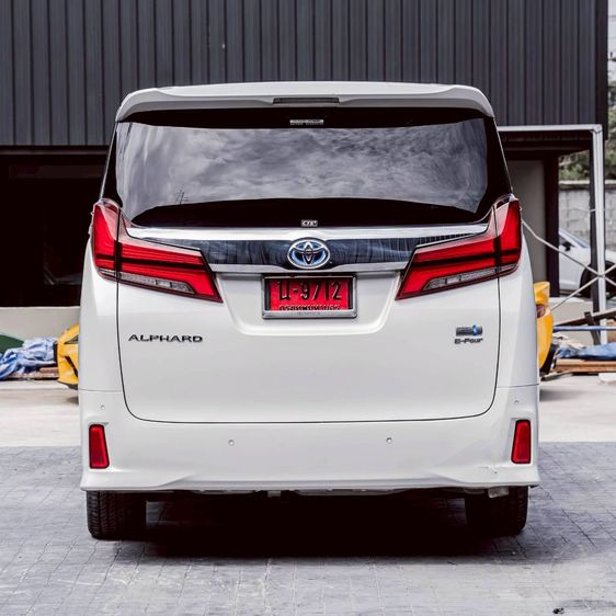 Toyota Alphard 2018 2.5 HEV Luxury E-Four เบนซิน ขาว รูปที่ 4