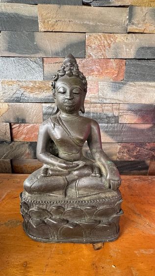 พระสิงห์หนึ่งเชียงแสนปางสะดุ้งกลับหน้าตัก5นิ้ว