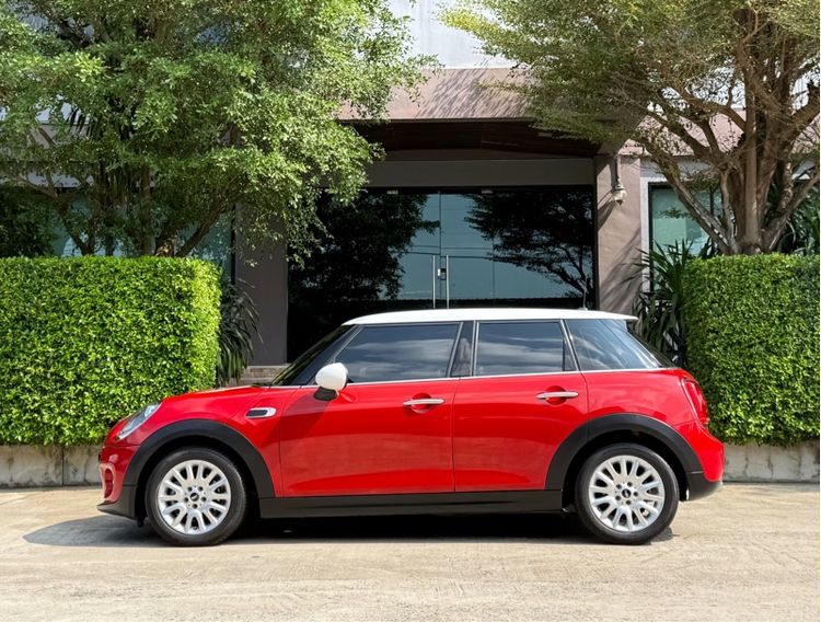 Mini Hatch Cooper 2016 1.5 Sedan เบนซิน ไม่ติดแก๊ส เกียร์อัตโนมัติ แดง รูปที่ 4