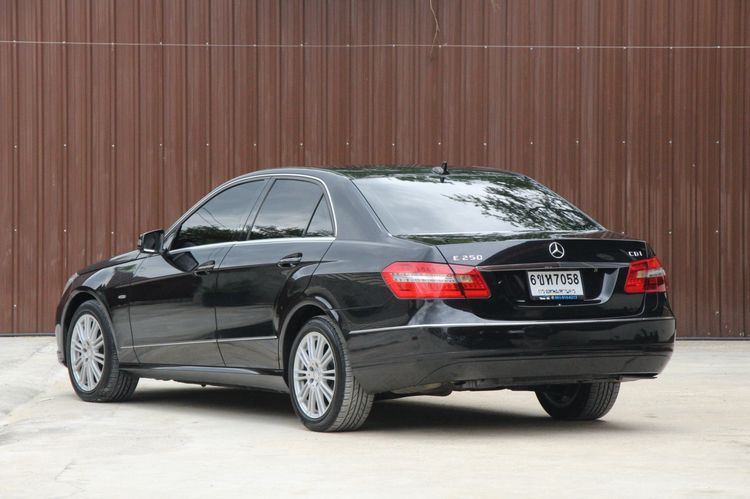 Mercedes-Benz E-Class 2013 E250 CDI Sedan ดีเซล ไม่ติดแก๊ส เกียร์อัตโนมัติ ดำ รูปที่ 4