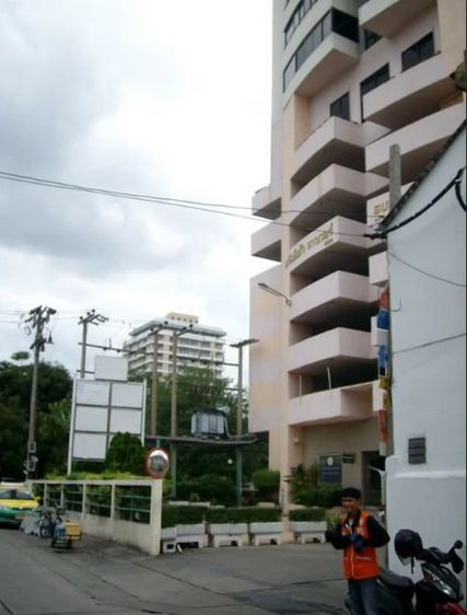 อื่นๆ ไม่อนุญาต มีบางส่วน สร้างเสร็จก่อน 2010 ขายคอนโด อาคารทรัพย์แก้ว ทาวเวอร์