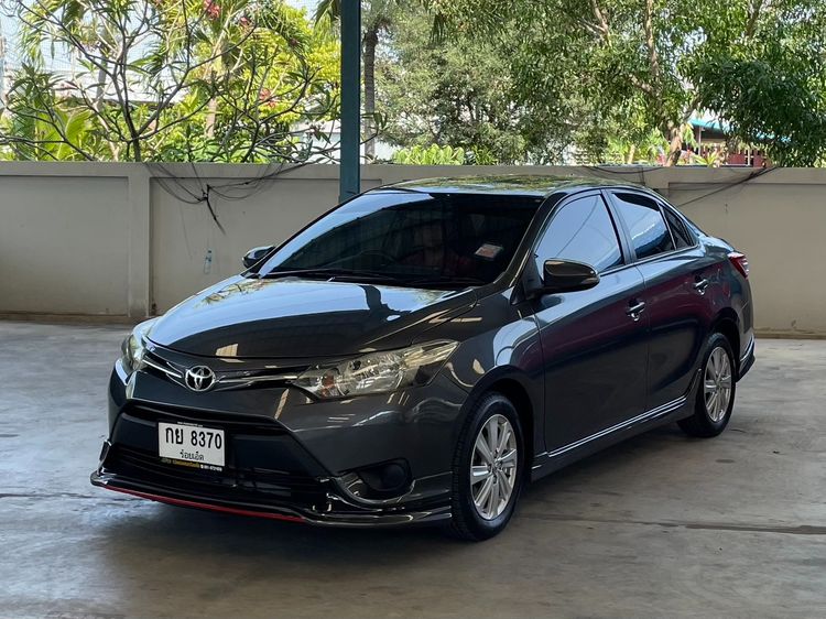 รถ Toyota Vios 1.5 E สี เทา